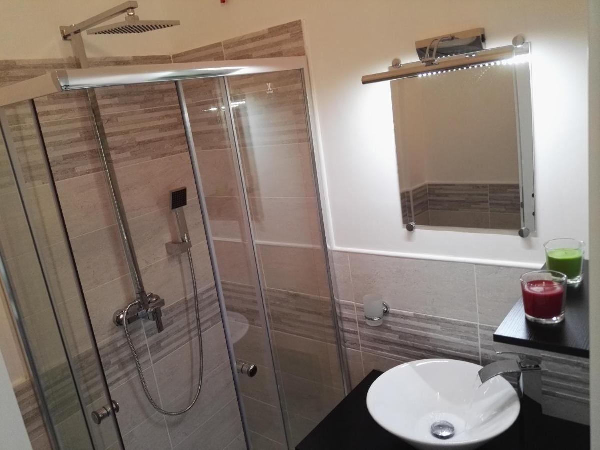 A Due Passi Dal Mare Bed & Breakfast Acquappesa Exterior photo