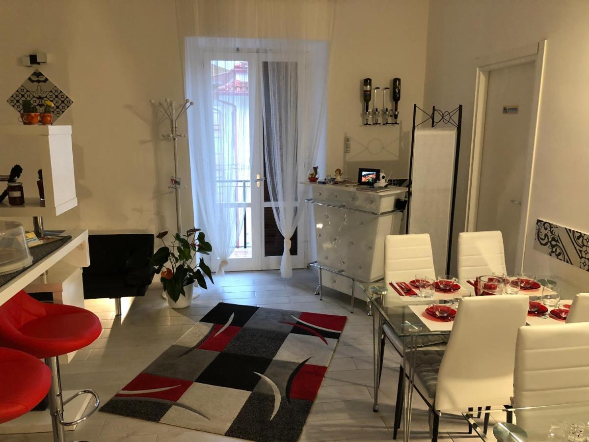 A Due Passi Dal Mare Bed & Breakfast Acquappesa Exterior photo